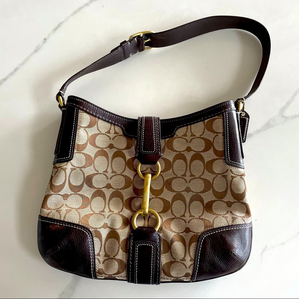Coach shoulder handle bag, gently used!